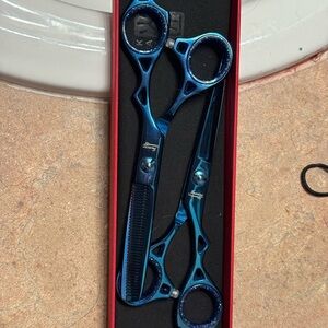Blue Professional Hair Cutting Scissors Set